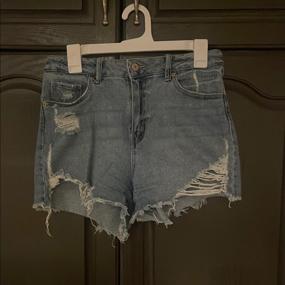 Stylish Distressed Blue Denim Shorts